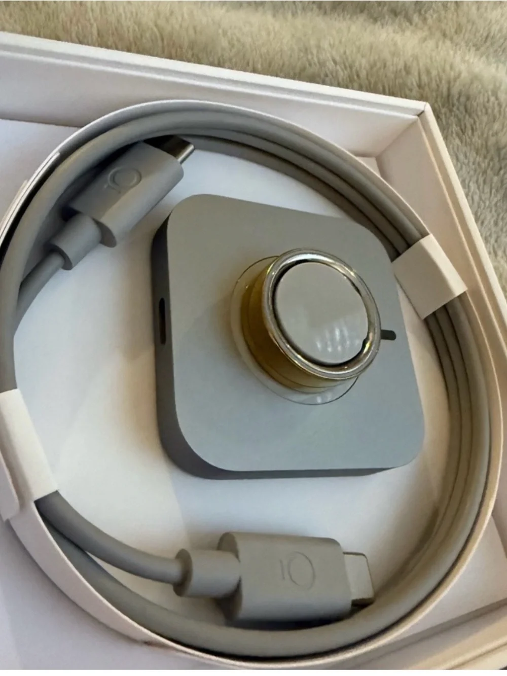 Oura Ring Gen 4 in gold size 9
